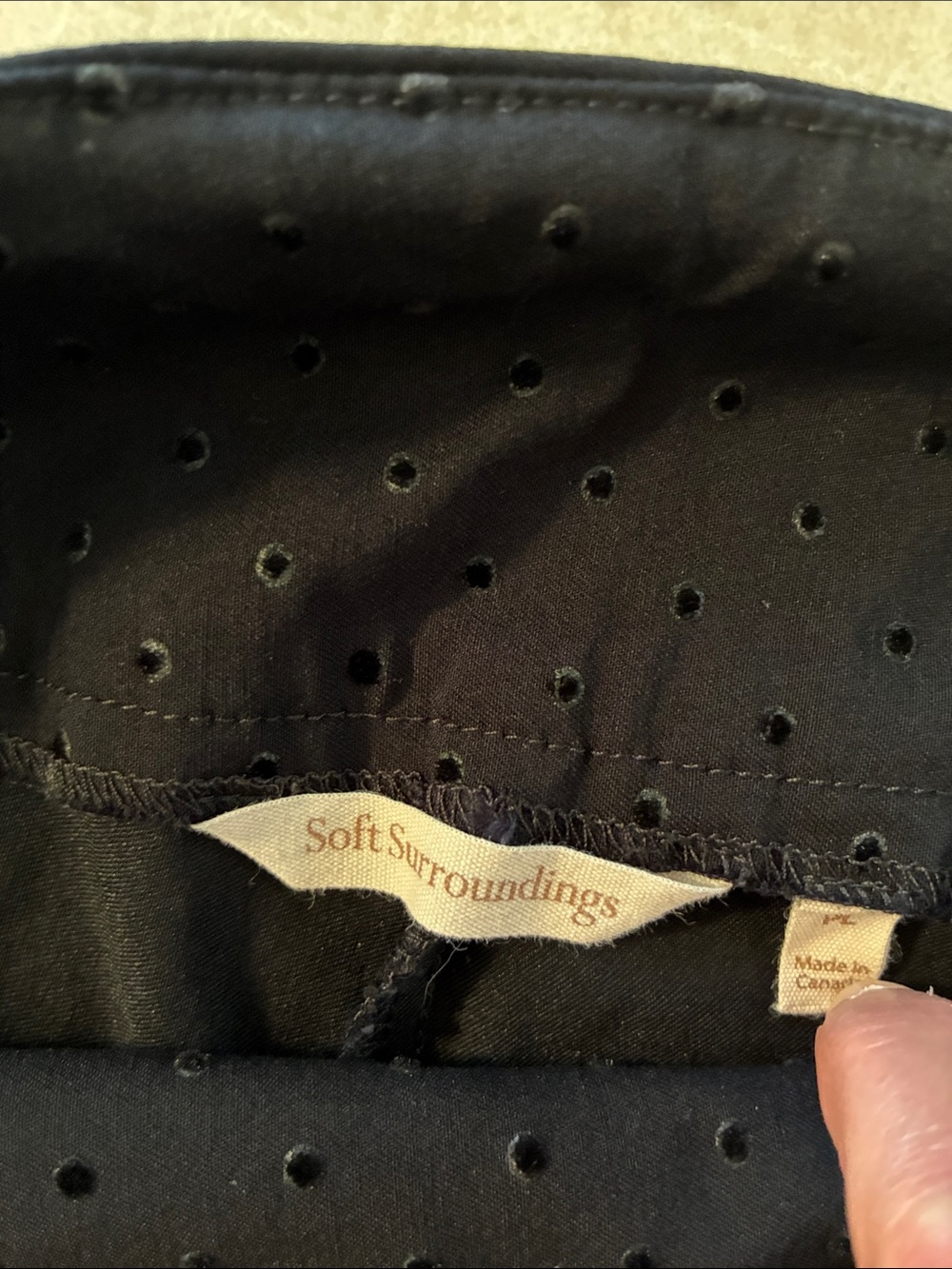 Soft Surroundings Black Textured Poka Dot Pull-On Pants LP - Picture 6 of 7